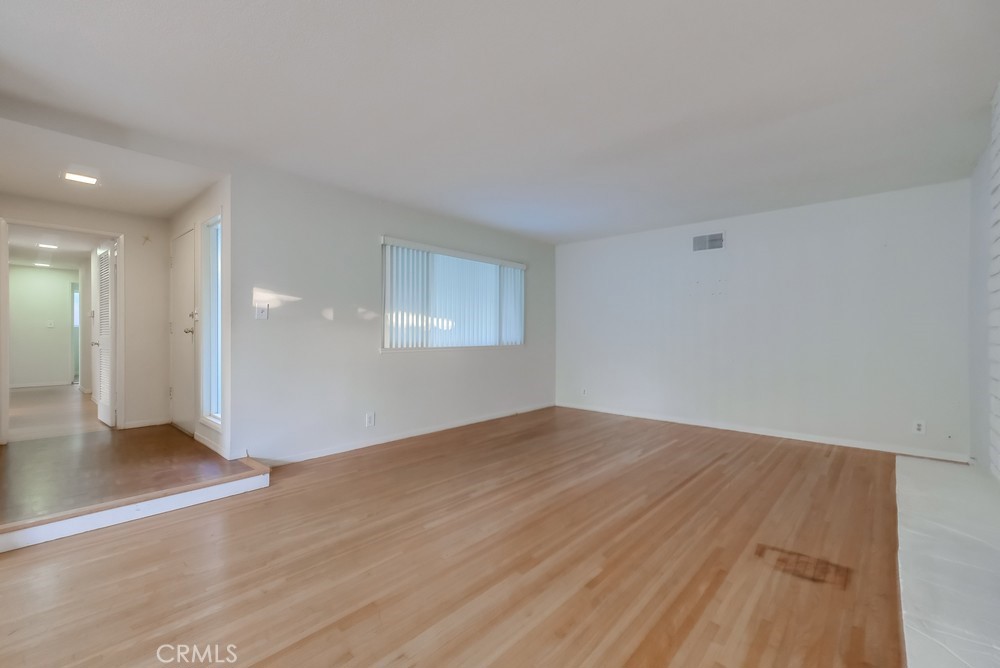 15851 dundalk lane