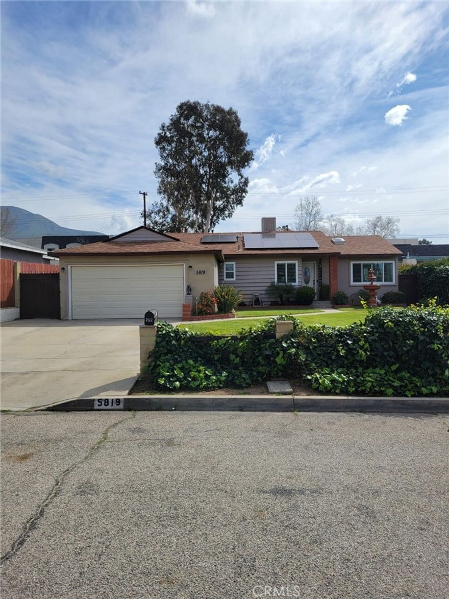 Wonderful property centrally located in a very desirable area of San Bernardino. Gorgeous property a nice living room with lots of lights that leads into the dining area with a skylight and a ceiling fan. The kitchen has been completed upgraded with backsplash and counter tops. It has a total of 3 bedrooms and 2 and half bathrooms. The master bedrooms has an extra space that makes it bigger than the normal size. The family room has a fireplace and has been recently painted and has a dual sliding door. Through out the property you will notice that it has laminate and tile flooring. The property has window shutters that make the property look just spectacular. Beautiful size pool with a new pool system. The property has solar panels and are completely paid for. Central heating and air conditioning system. Two car garage with lots of storage area. The landscaping is breathtaking. 

Centrally located, walking distance to schools, very close to the freeway 210