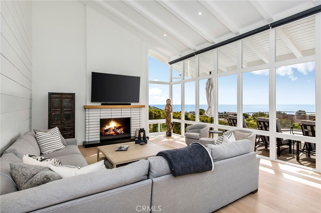934 Emerald Bay