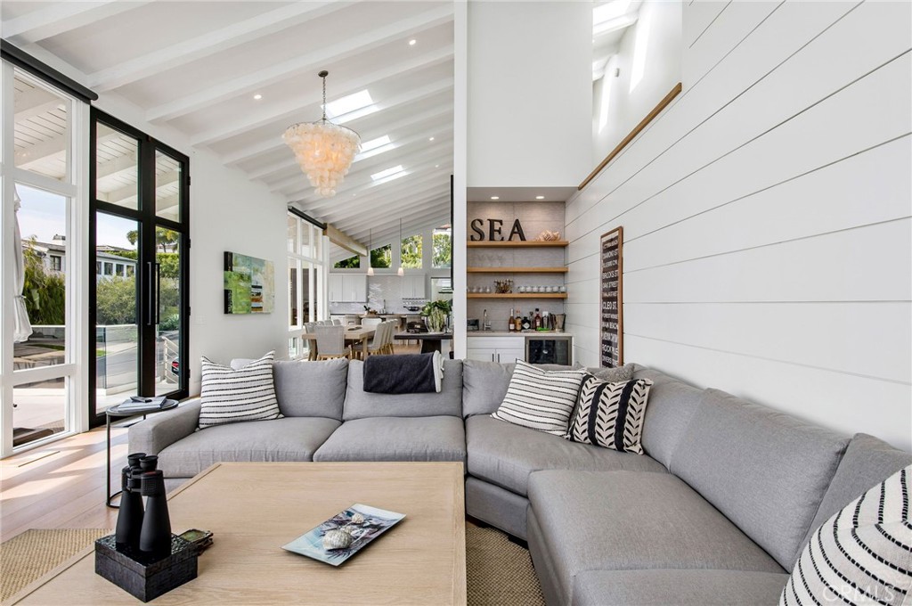 934 Emerald Bay