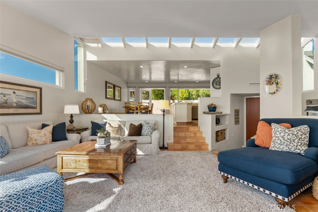 2721 Victoria Drive