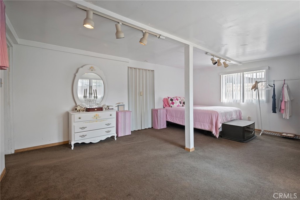 East Lakewood (ELK) - Residential