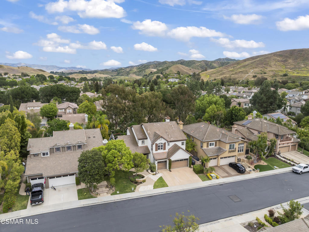 348 Hill Valley Court