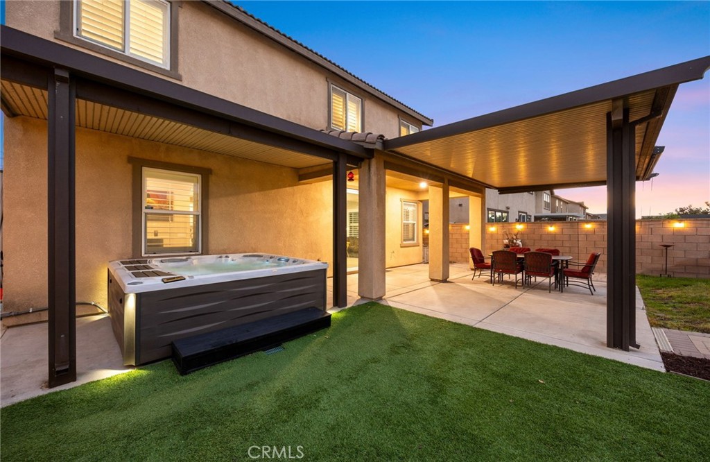 3009 E Arbor Lane