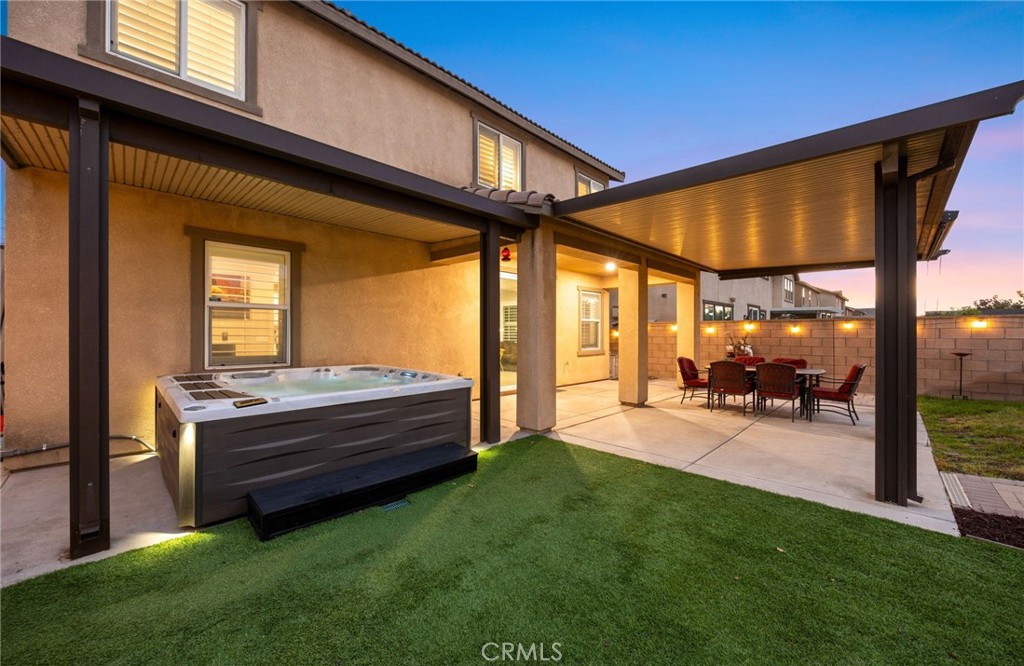 3009 E Arbor Lane