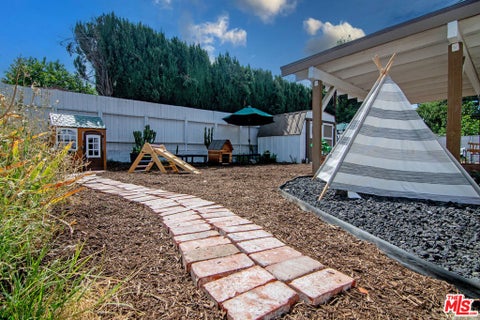 Tiny photo for 8030 Hesperia Avenue, Los Angeles, CA 91335 (MLS # 26861917)