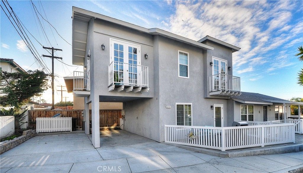 Photo of 314 N Ola Vista Vis, San Clemente, CA 92672 (MLS # OC25243617)