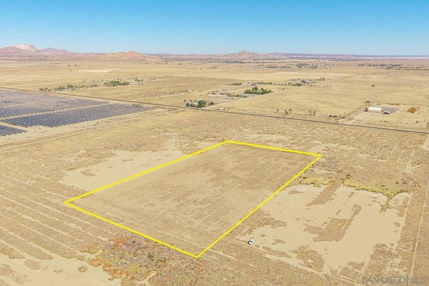 Discover your own slice of California paradise with this spacious 5-acre property in Rosamond, Kern County! Perfectly situated just 16 minutes from Rosamond Park and under 30 minutes from vibrant Lancaster, this land offers both tranquility and convenience. You'll be close to shops, schools, and restaurants. The zoning allows for residential development, giving you the freedom to create the home or retreat you've always imagined. Enjoy breathtaking views, quiet surroundings, and a location just 44 minutes from Edwards Air Force Base. Build your dream on this scenic land today!