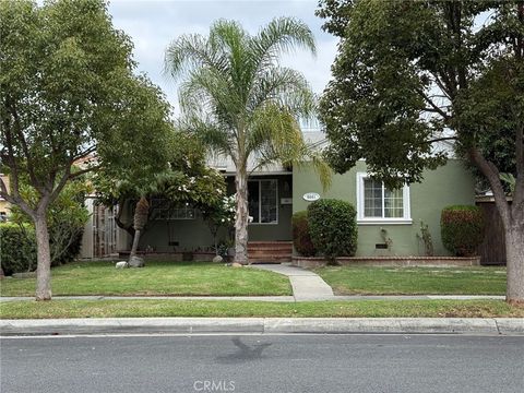 Photo of 8441 Alameda St, Downey, CA 90242 (MLS # DW25253874)