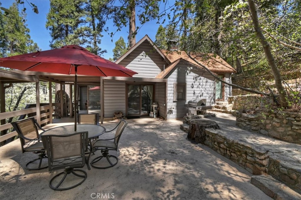 851 Cottage Grove