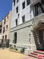 250 S Kenmore Avenue
