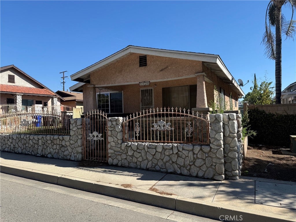 1328 N campus Avenue