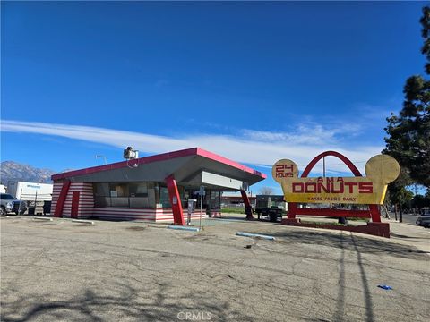 1057 E Mission Boulevard Pomona CA 91766