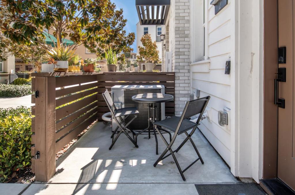 1420 Civic Center Drive 2