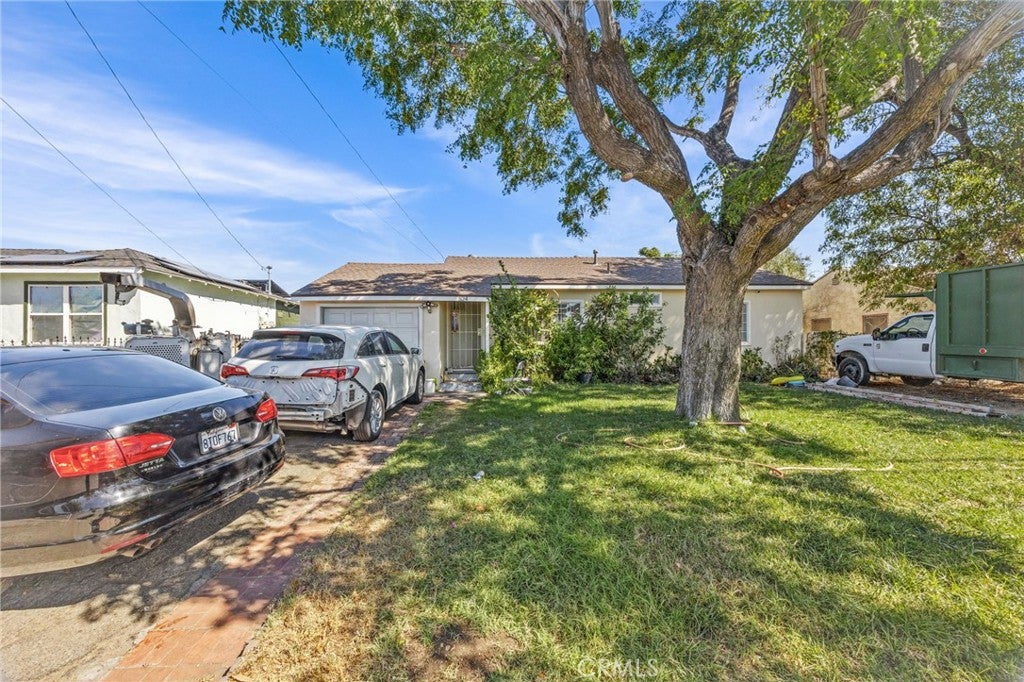 524 W Ramona