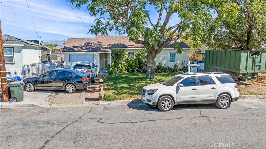 524 W Ramona