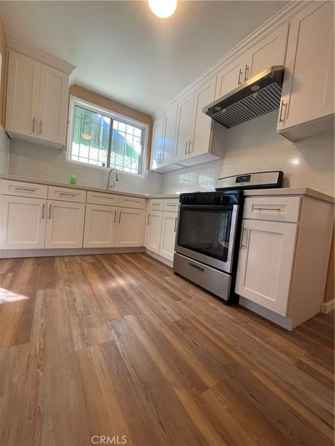 Photo of 12119 Alvaro St, Los Angeles, CA 90059 (MLS # TR25270094)