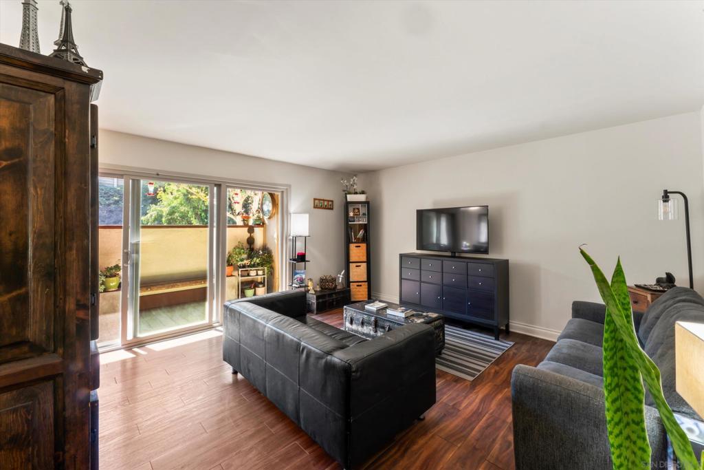 Del Cerro - Residential