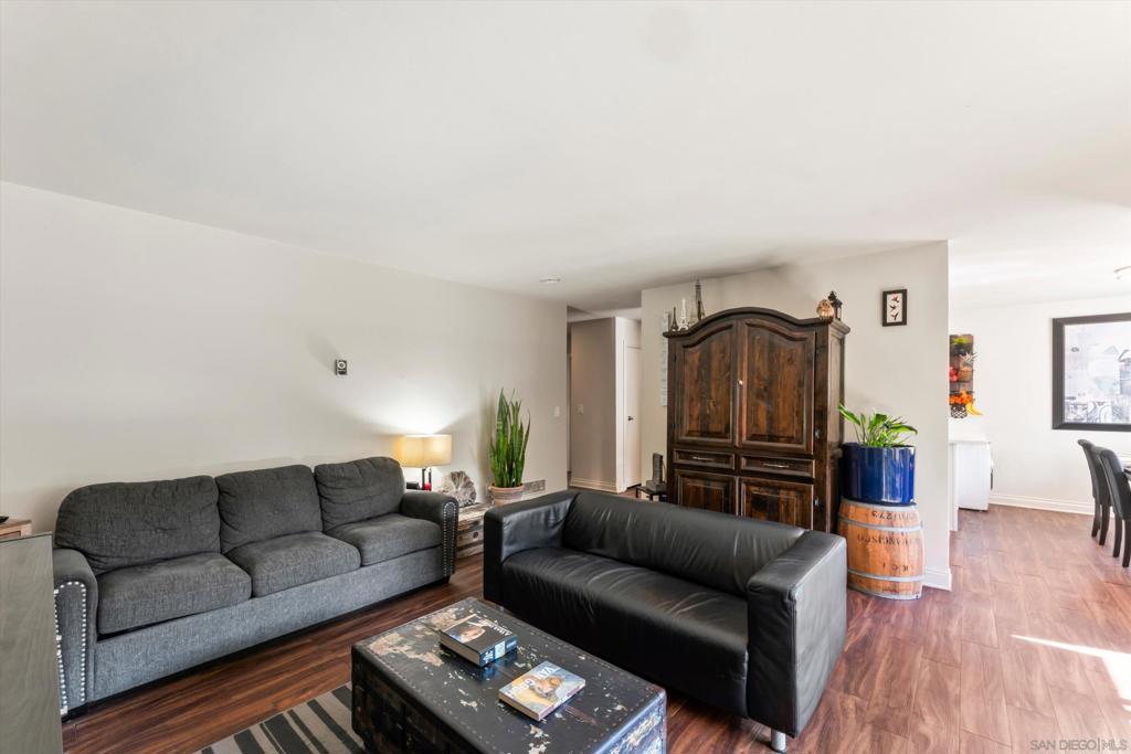 Del Cerro - Residential