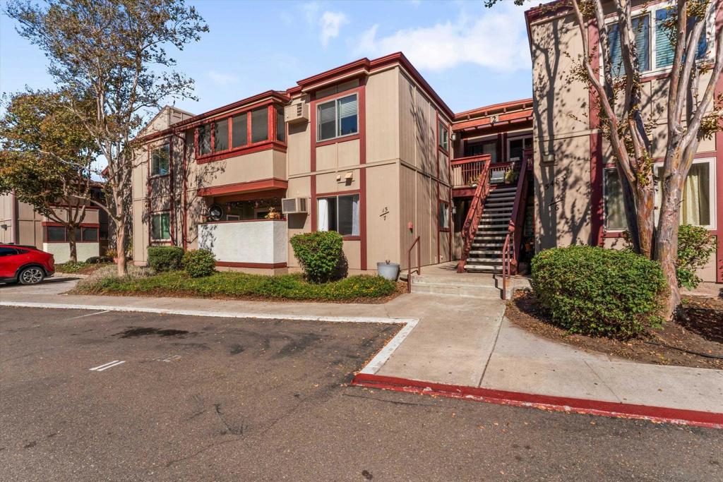 Del Cerro - Residential