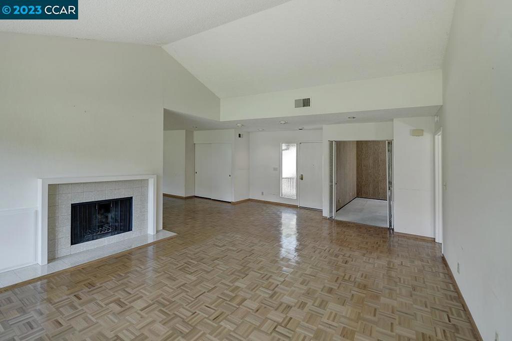 ROSSMOOR - Residential