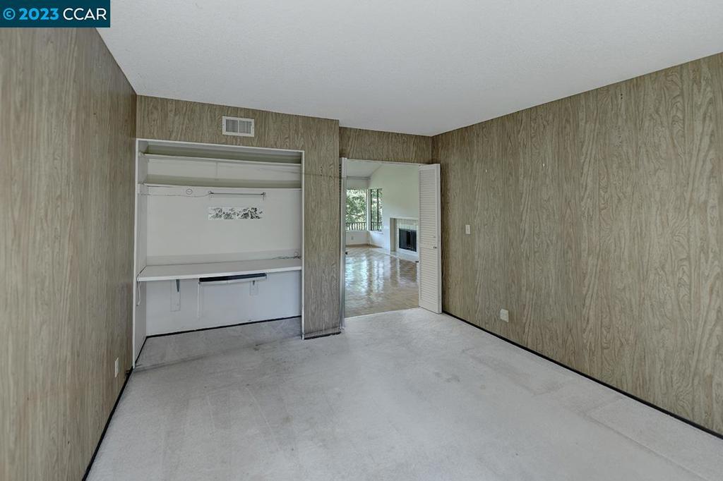 ROSSMOOR - Residential