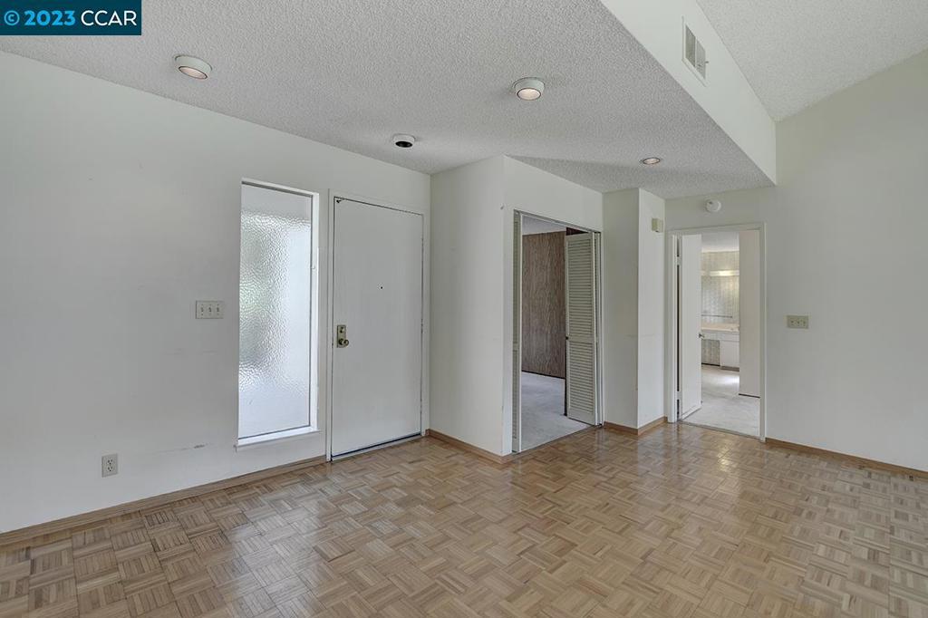 ROSSMOOR - Residential