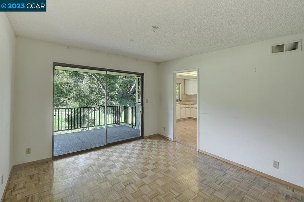 ROSSMOOR - Residential