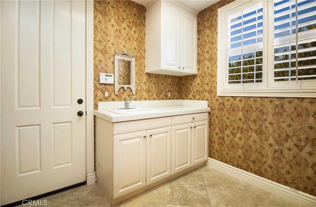 Coastal Canyon - Residential Lease