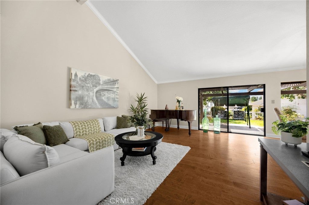 1160 Alta Mesa