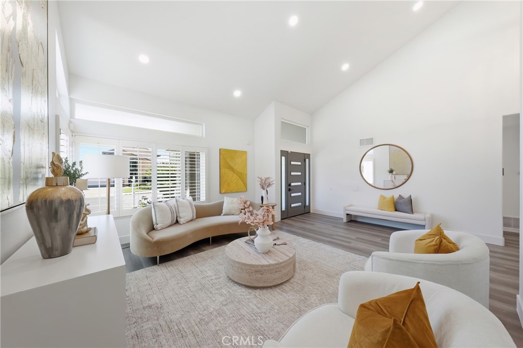 158 N Thistle