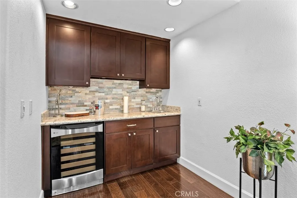 Laguna Niguel, California 92677, United States, 2 Bedrooms Bedrooms, ,2 BathroomsBathrooms,Residential,Active,243671