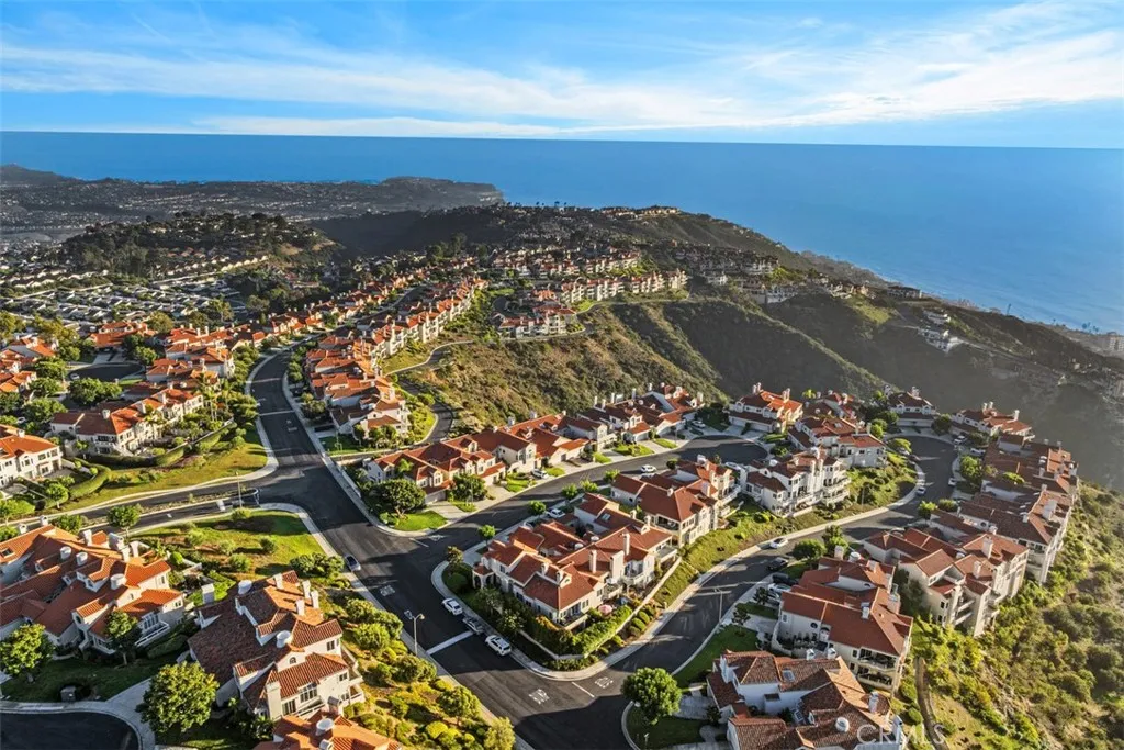 Laguna Niguel, California 92677, United States, 2 Bedrooms Bedrooms, ,2 BathroomsBathrooms,Residential,Active,243671