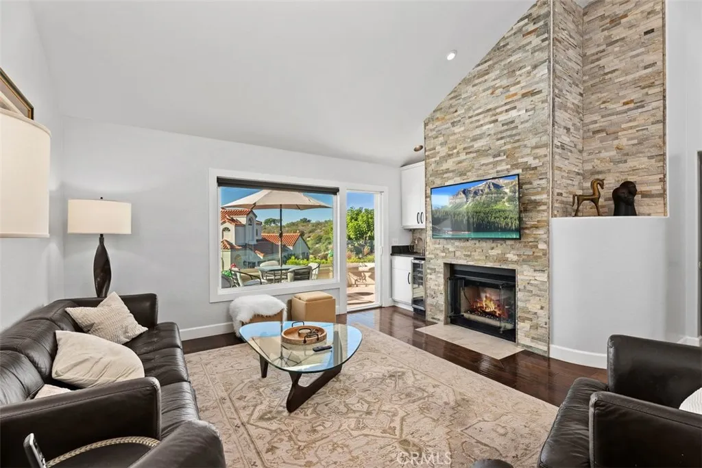 Laguna Niguel, California 92677, United States, 2 Bedrooms Bedrooms, ,2 BathroomsBathrooms,Residential,Active,243671