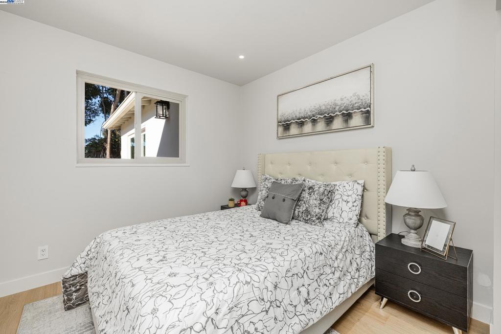 WASHINGTON MANOR - Residential