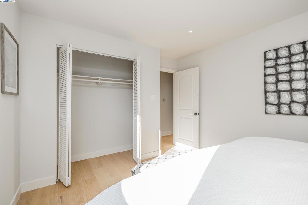 WASHINGTON MANOR - Residential