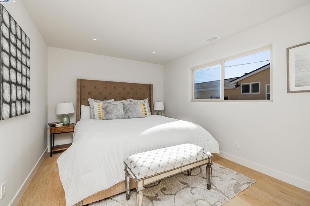 WASHINGTON MANOR - Residential