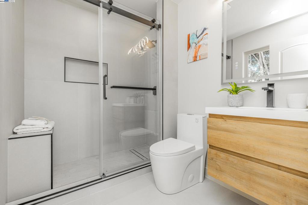 WASHINGTON MANOR - Residential