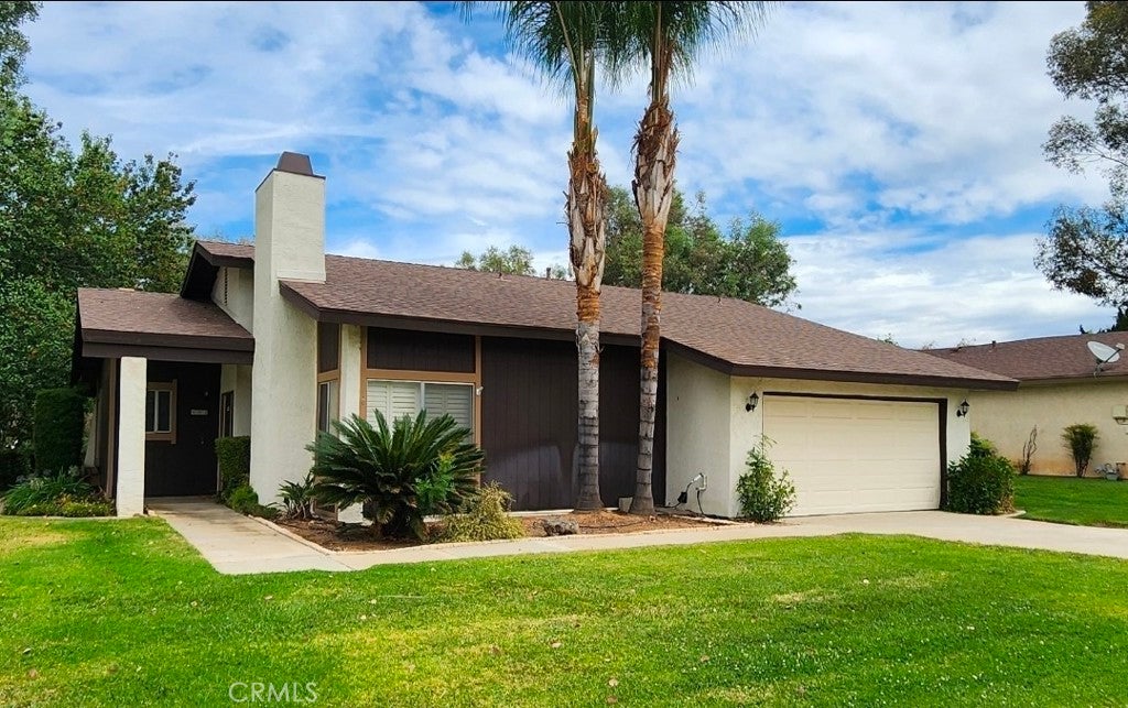 803 E Palm