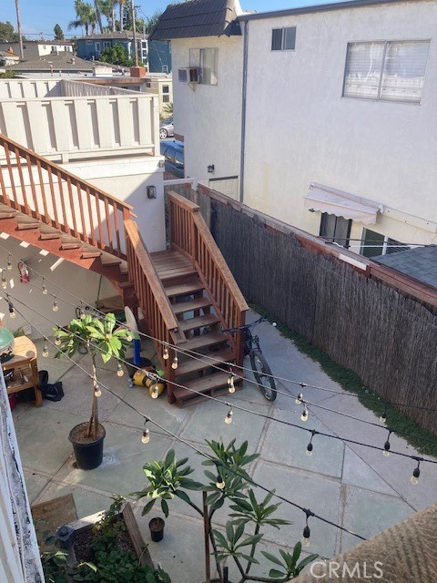 128 W Escalones C