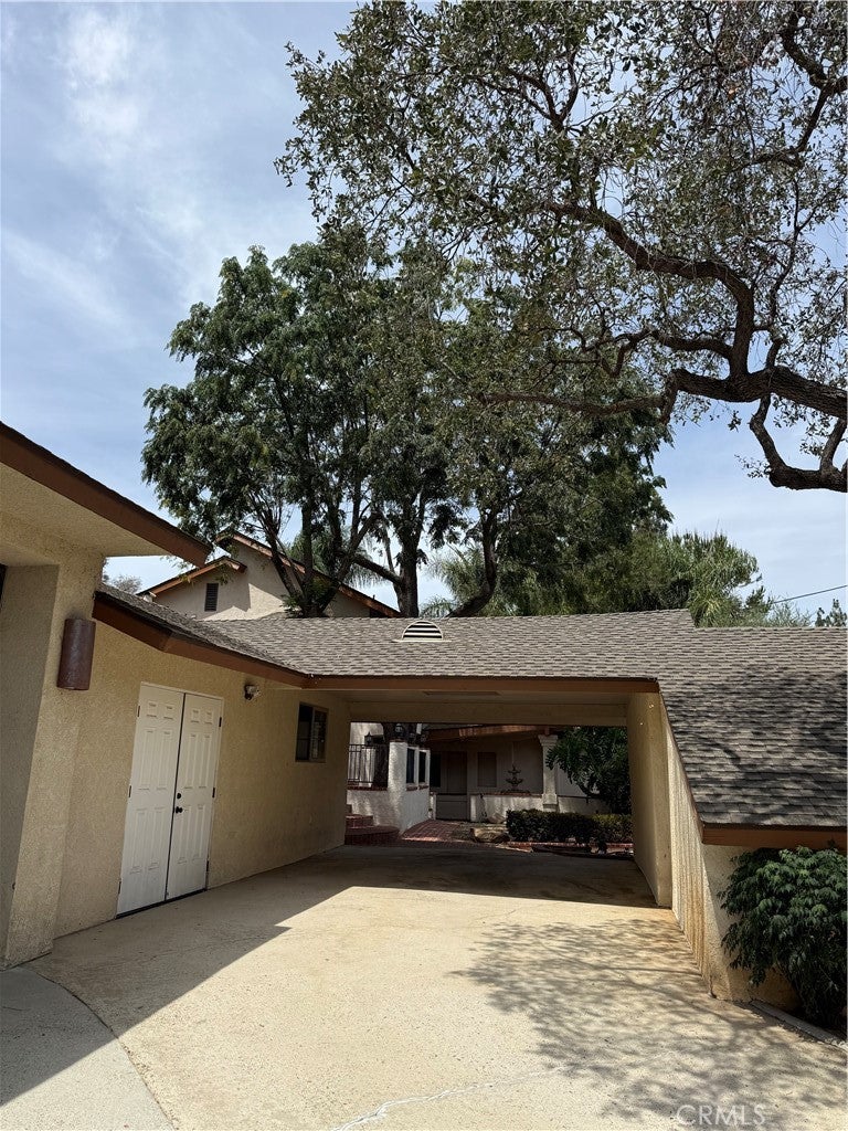 10287 Canyon