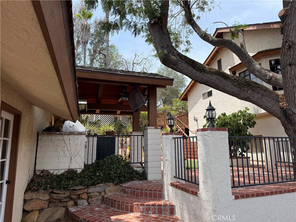 10287 Canyon