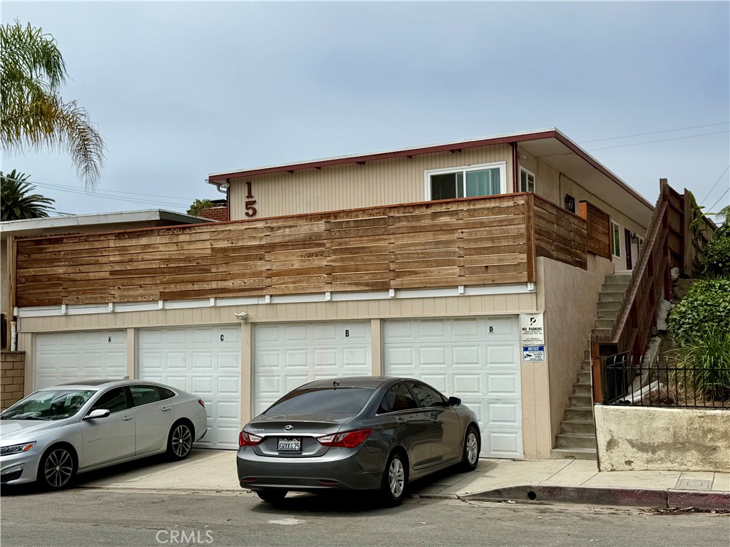 156 W Escalones D