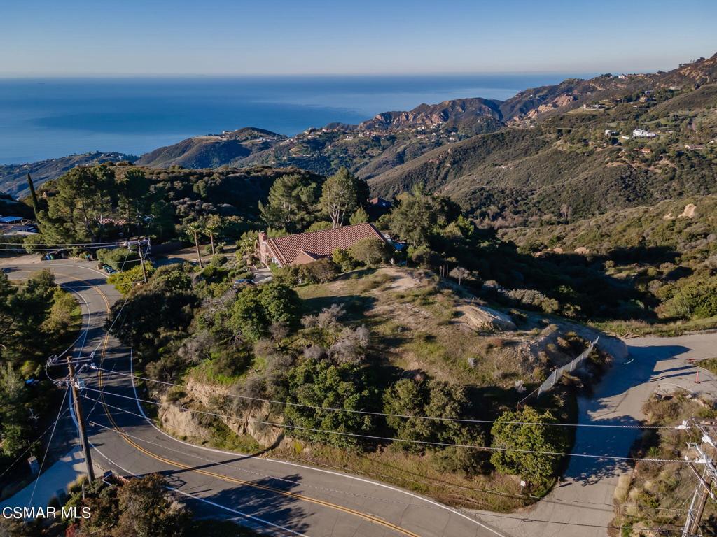 Not Applicable - 1007242 - Land