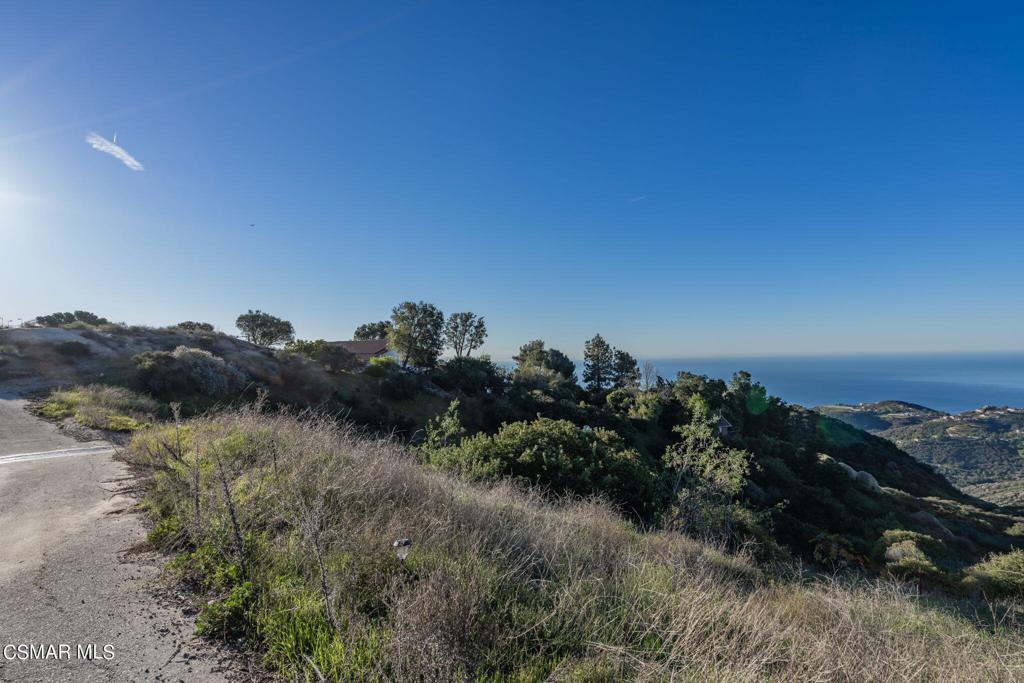 Not Applicable - 1007242 - Land