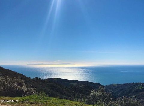 23118 Saddle Peak Road Topanga CA 90290