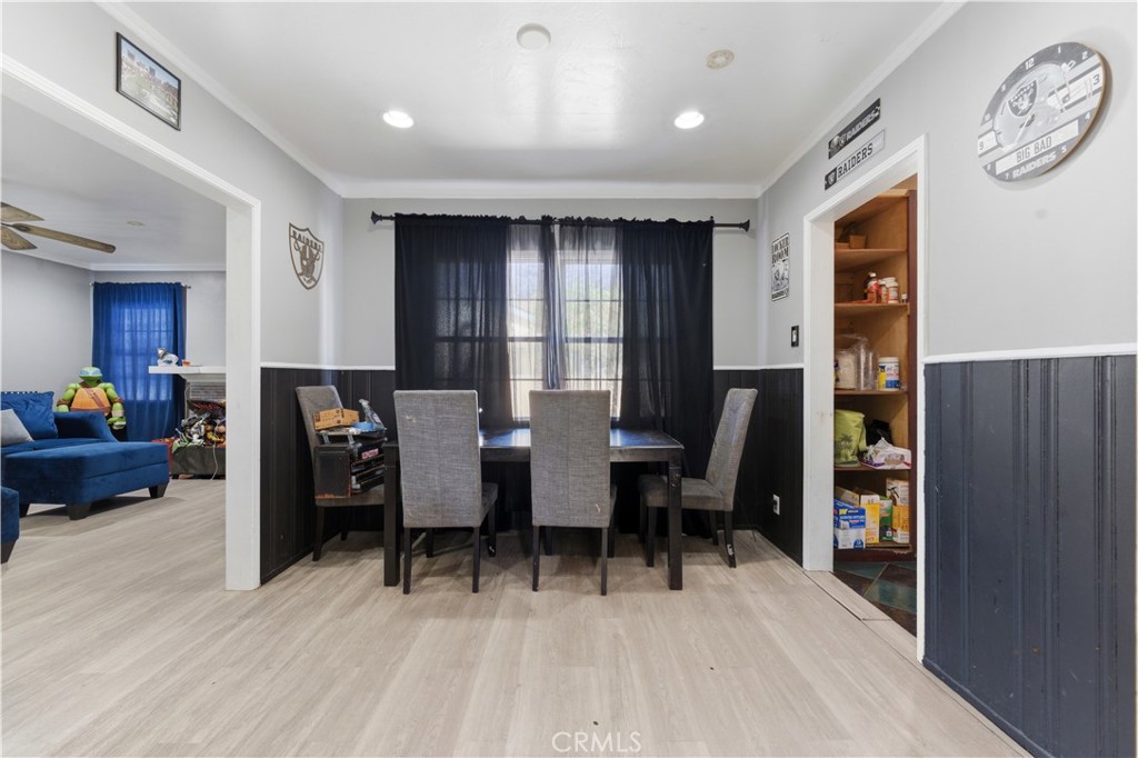121 E 68th Way
