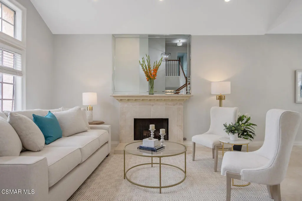 Agoura Hills, California 91301, United States, 4 Bedrooms Bedrooms, ,2 BathroomsBathrooms,Residential,Active,158349