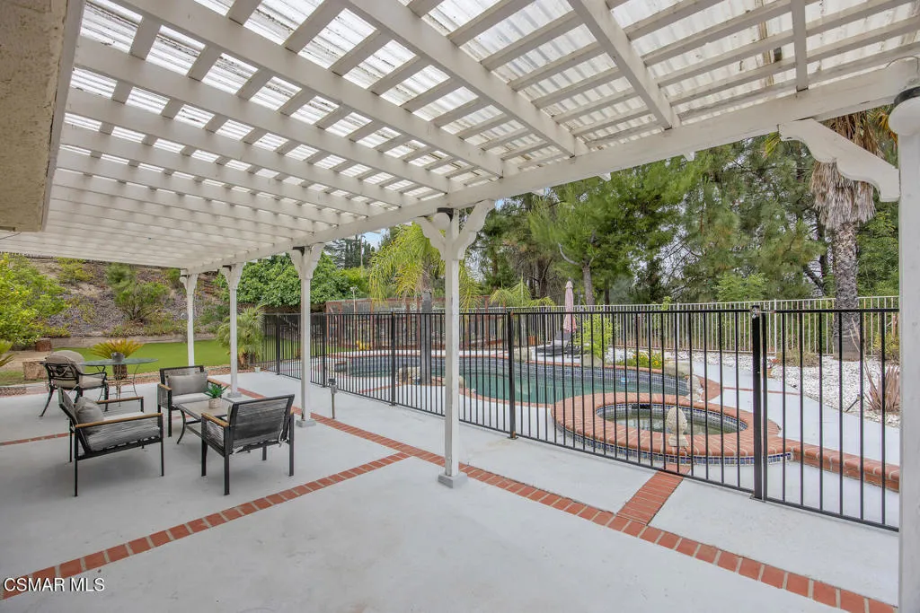 Agoura Hills, California 91301, United States, 4 Bedrooms Bedrooms, ,2 BathroomsBathrooms,Residential,Active,158349