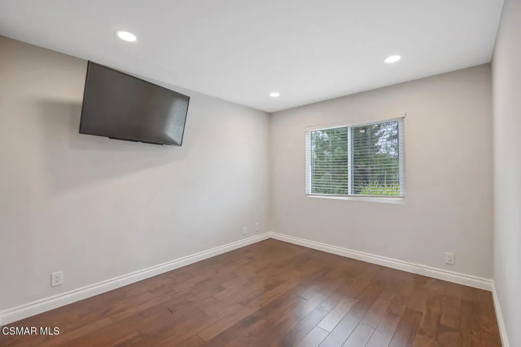 Agoura Hills, California 91301, United States, 4 Bedrooms Bedrooms, ,2 BathroomsBathrooms,Residential,Active,158349